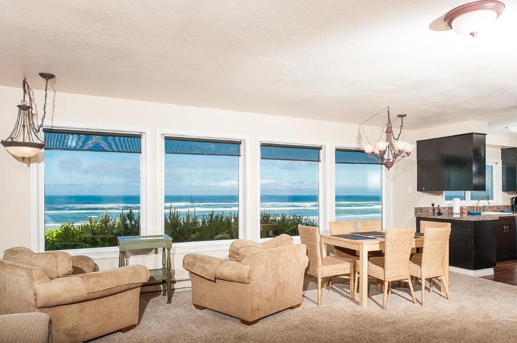 South Beach House | Sunset Breeze House 13824