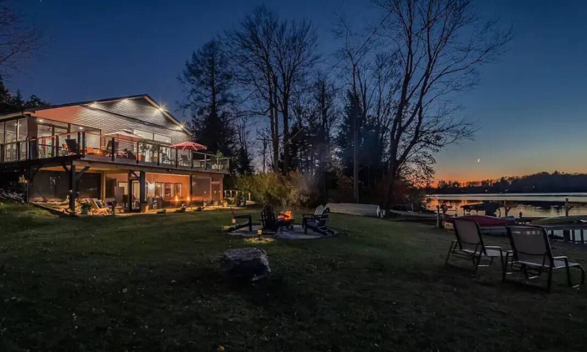 Galway House | Sunset Cove