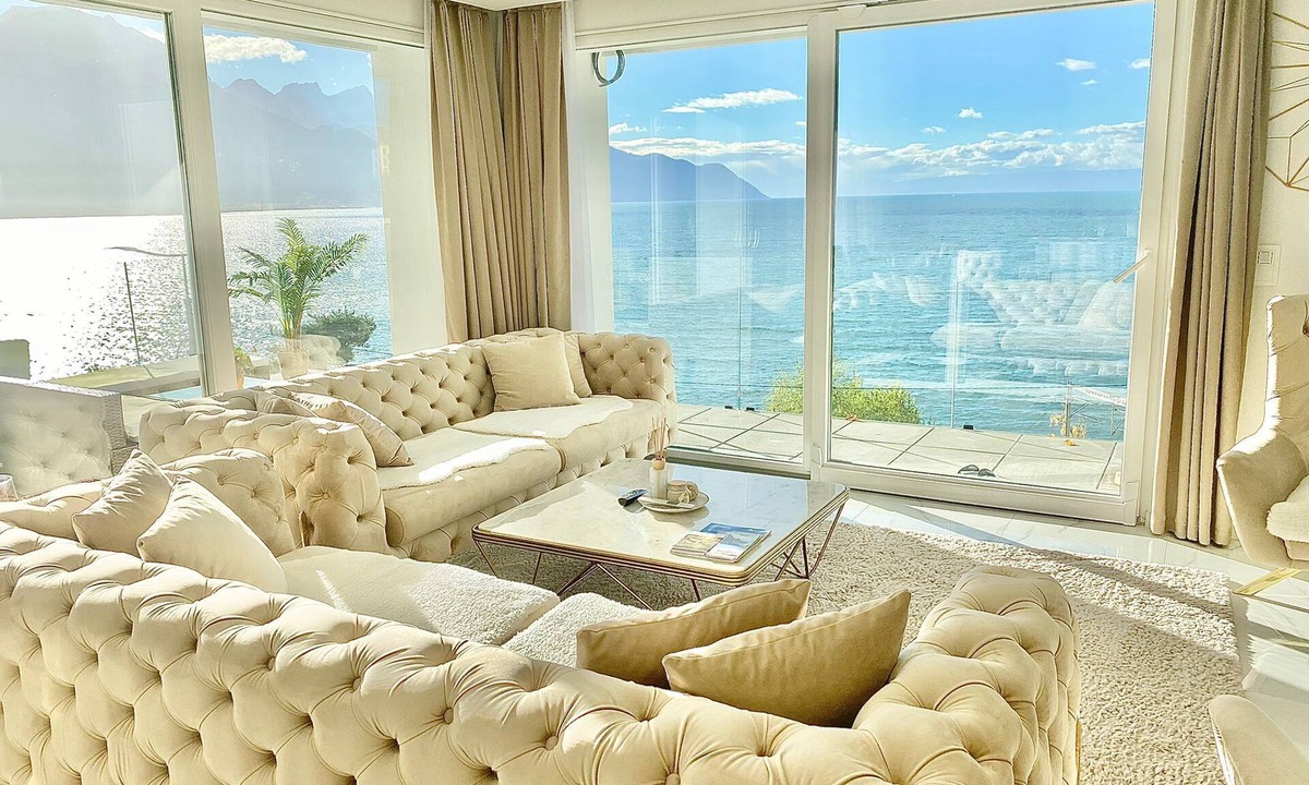 Veytaux Apartment | Sunset Home, Luxury Lake Front Apartment
