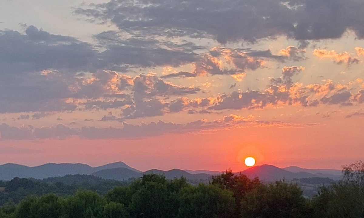 Lahitere House | Sunset House - Secluded house with panoramic sunset views.