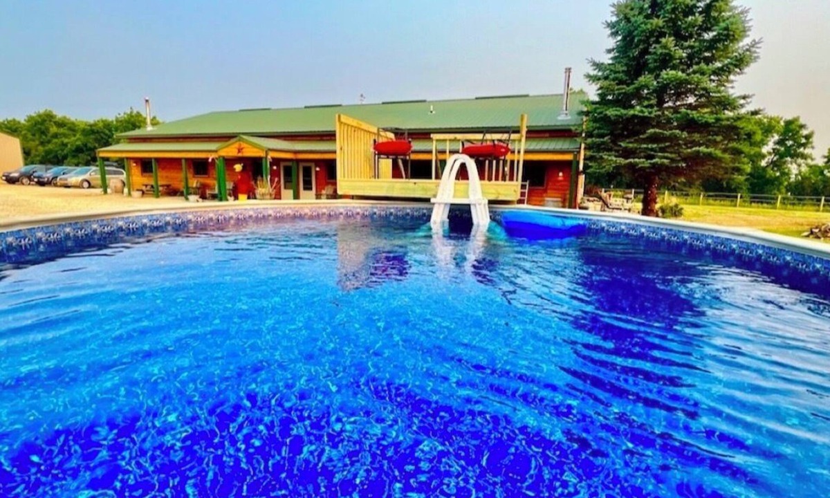Harpers Ferry Cabin | Sunset Lodge 10 Bed Cabin w/Pool & HotTub