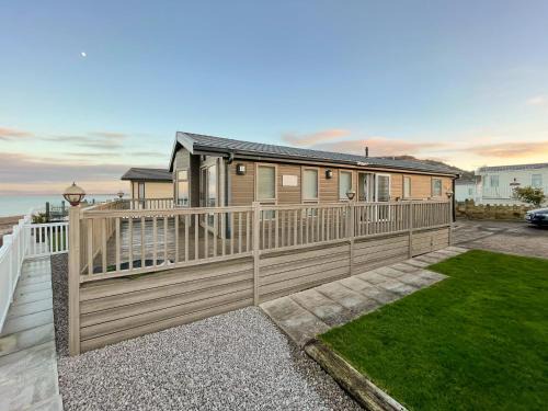 Rhyd-y-foel House | Sunset Lodge