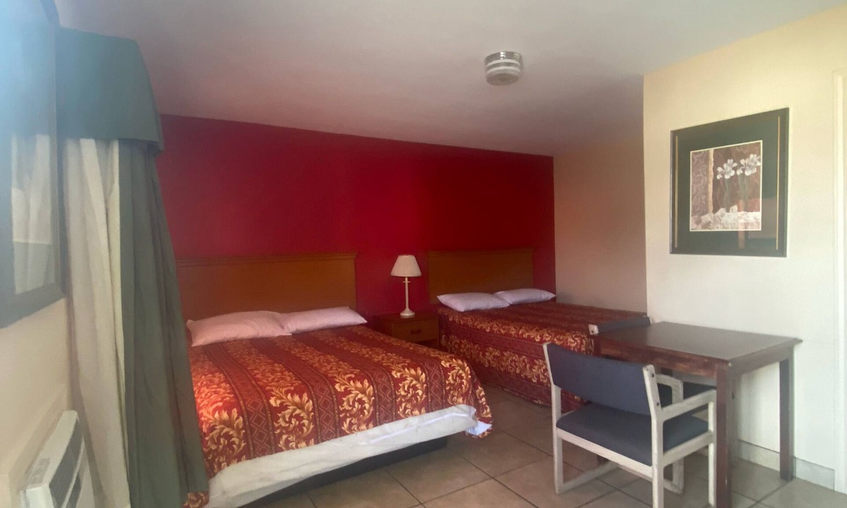 Alice Hotel | Sunset Motel