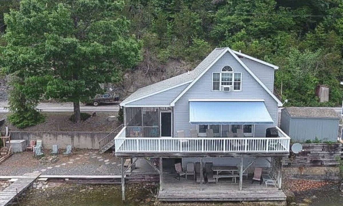 Town of Ledyard Cottage | Sunset Oasis Cottage