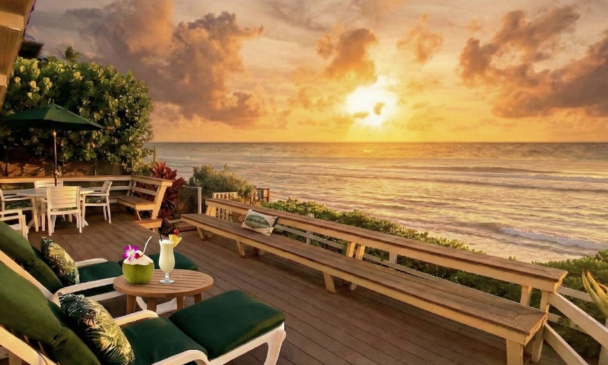 Pupukea House | Sunset Oceanfront Hale Kalea - Beach Cruisers!