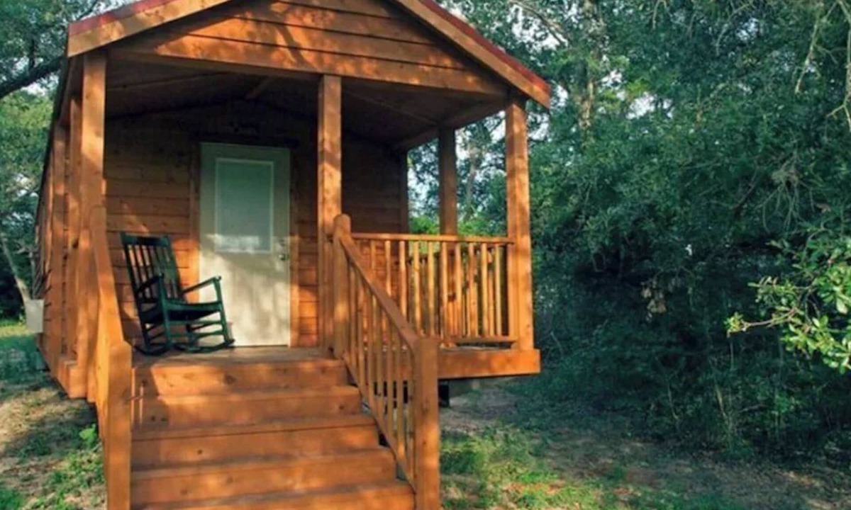 Cat Spring Cabin | Sunset Pond Private Cabin with Private Hot Tub & options to experience our Texas Safari!