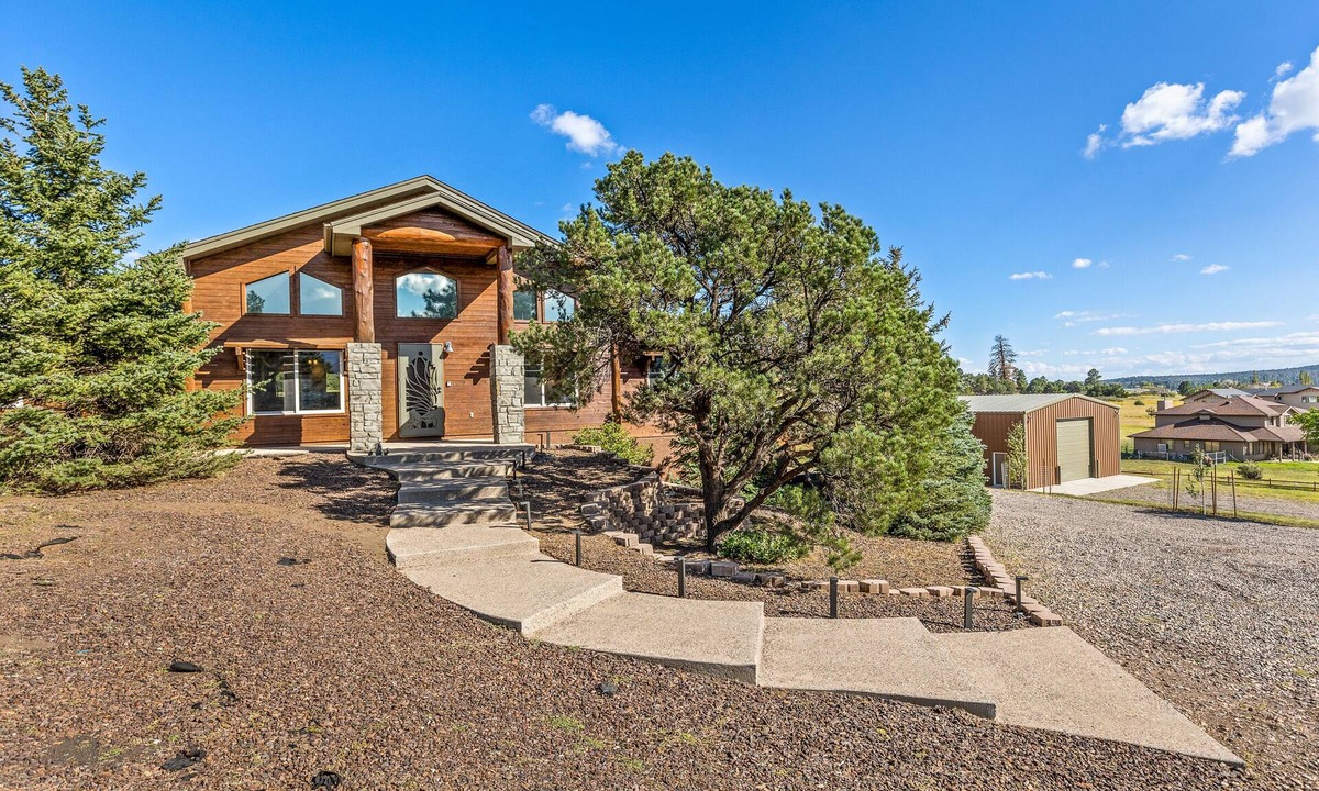 Flagstaff House | 🌅 Sunset Ranch 🌅 Views Views Views with Private Indoor Pickelball Court