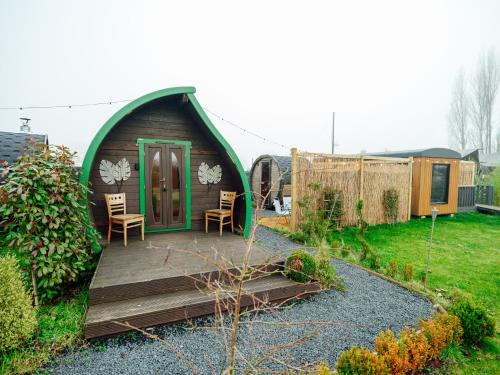 Ombersley House | Sunset Retreats The Leaf