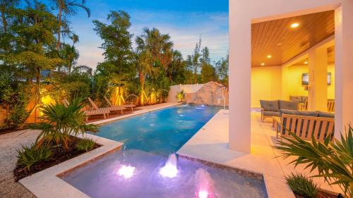 Bay Esplanade House | Sunset Sky