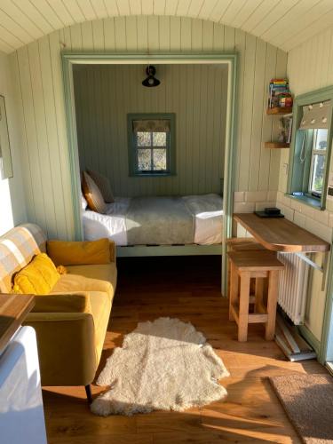 Penrith Ski Chalet | Sunset Snug Shepherd hut