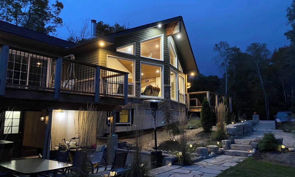 South Bruce Peninsula Cottage | Sunset Villa | Gym and Cozy Retreat