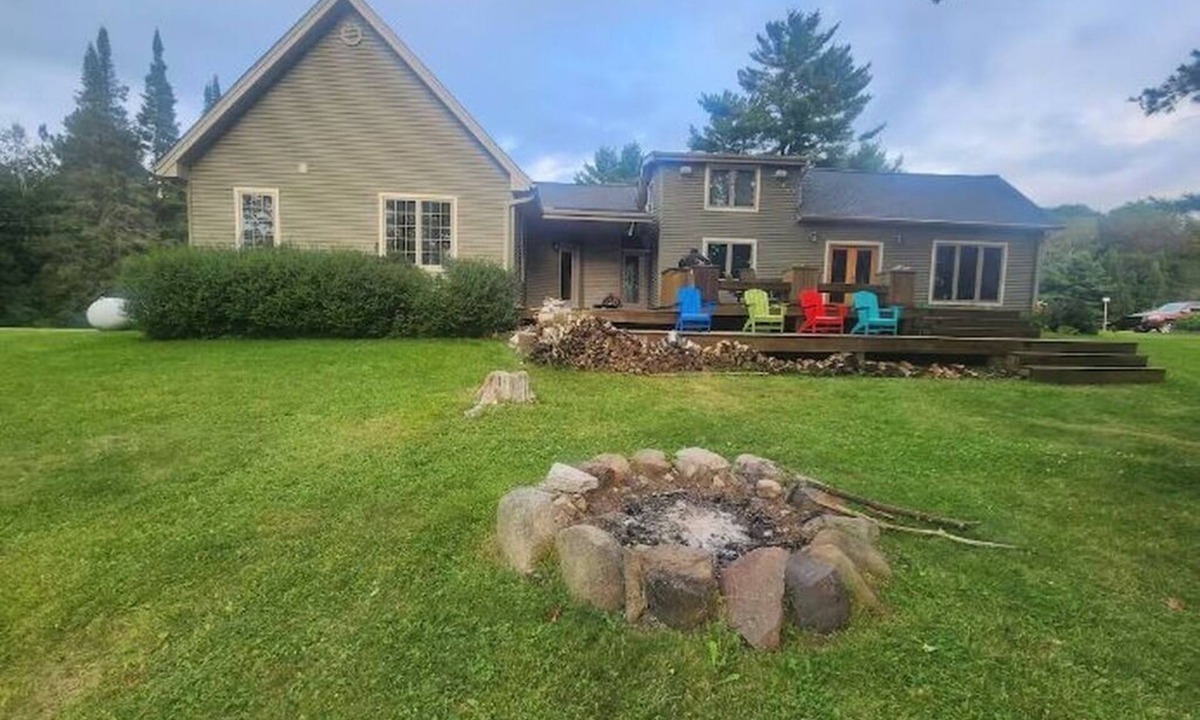 Cumberland Cabin | Sunsets on Beaver Dam Lake
