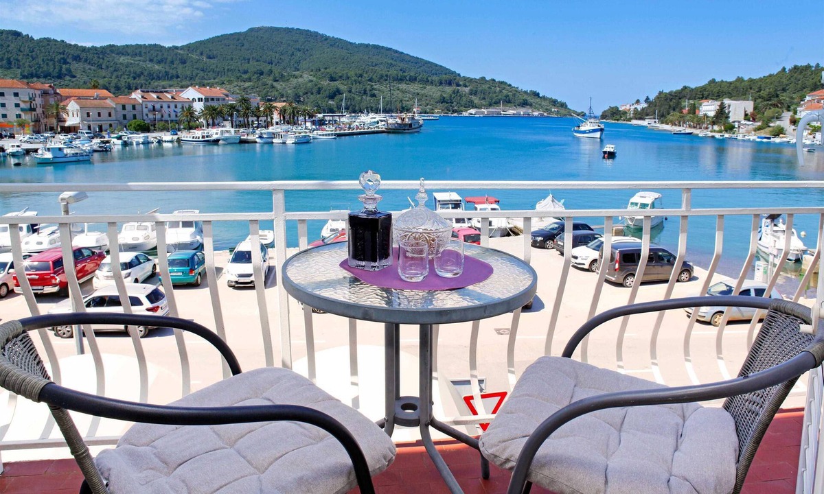 Vela Luka Apartment | Sunshine Apartment Doda