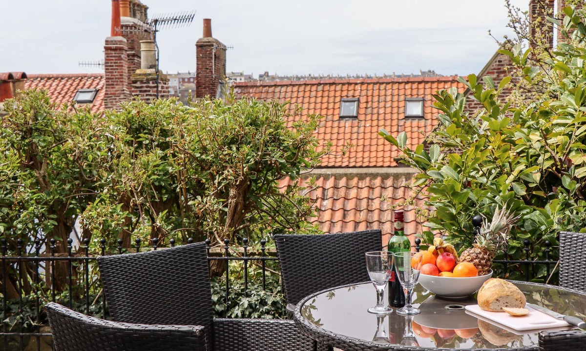 Whitby Cottage | Sunshine Cottage