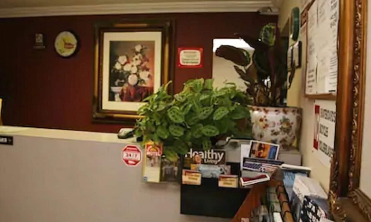 Fife Hotel | Sunshine Motel