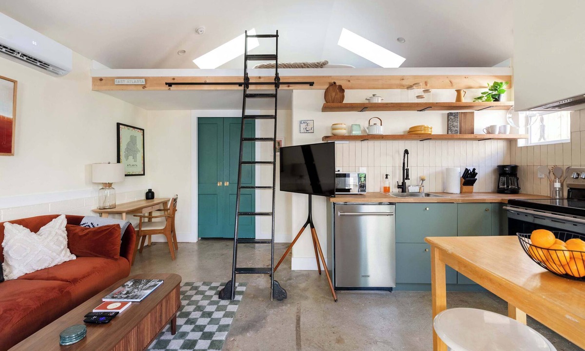 East Atlanta Apartment | Sunshine Spot