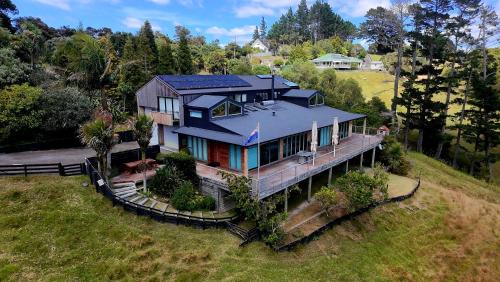 Dairy Flat Apartment | Sunshine Valley