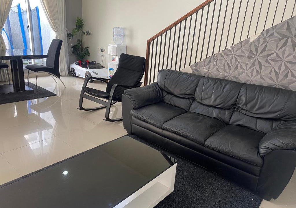 Pagedangan House | Sunstells home