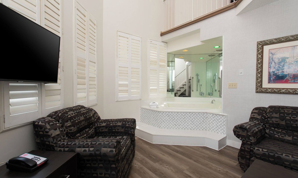 Mississauga Hotel | Super 5 Inn