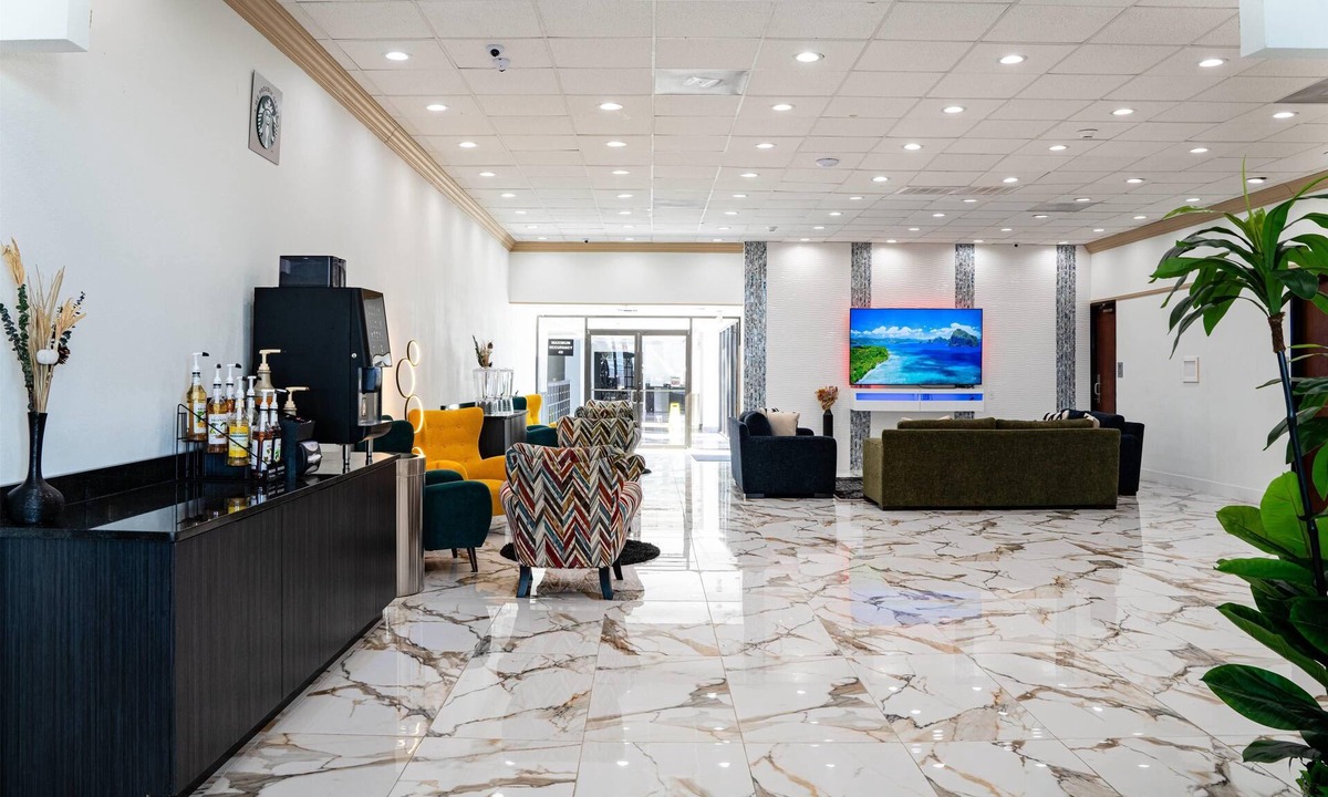Central City Hotel | Super 8 by Wyndham Corpus Christi Airport