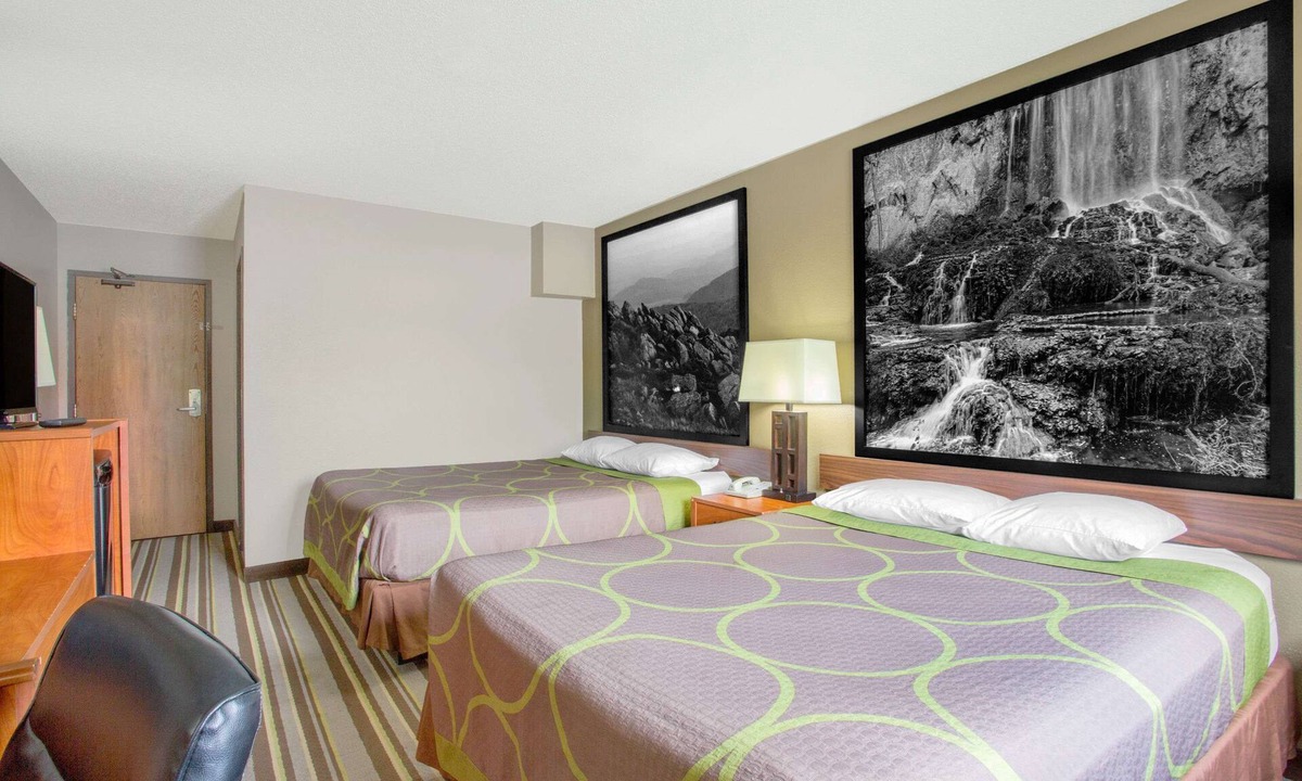 Abingdon Hotel | Super 8 by Wyndham Abingdon VA