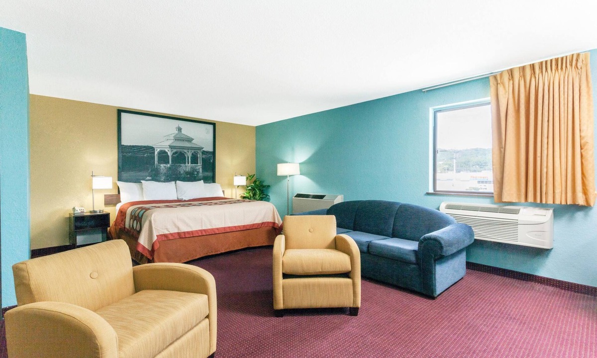 Bath Hotel | Super 8 by Wyndham Bath Hammondsport Area