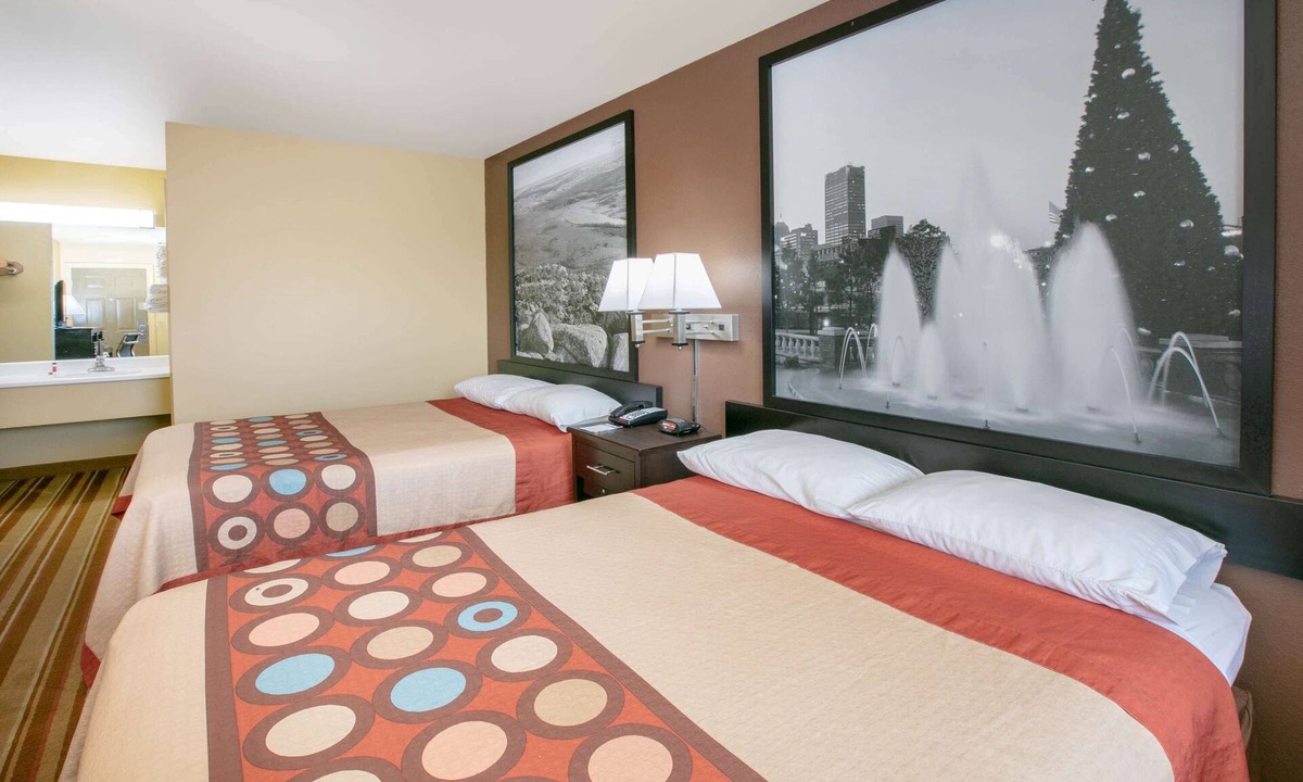 Vinita Hotel | Super 8 by Wyndham Big Cabin/Vinita Area