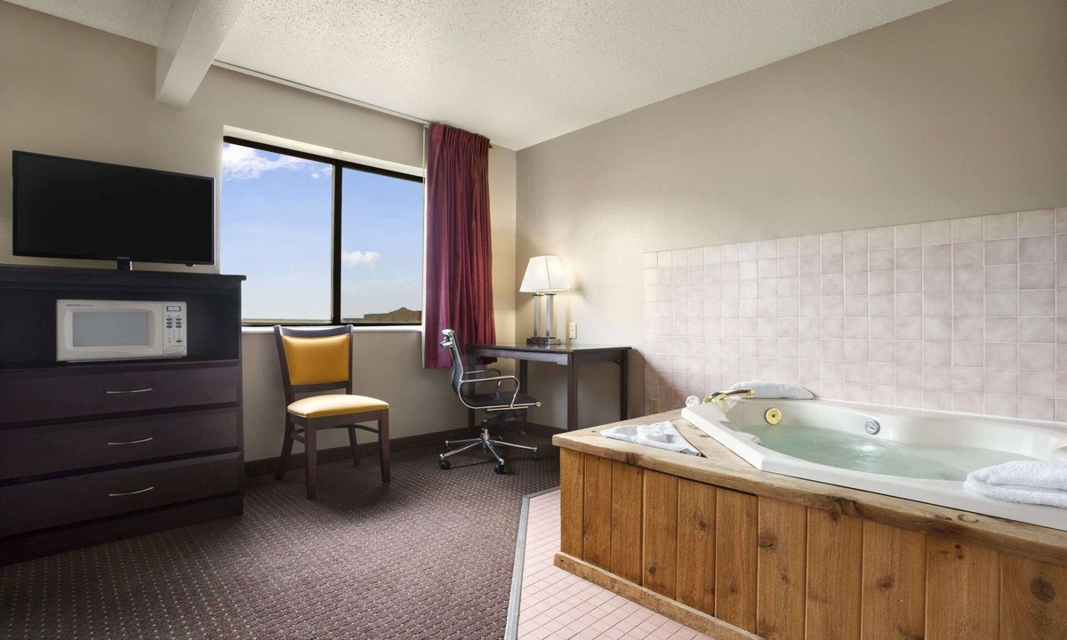 Cameron Hotel | Super 8 by Wyndham Cameron