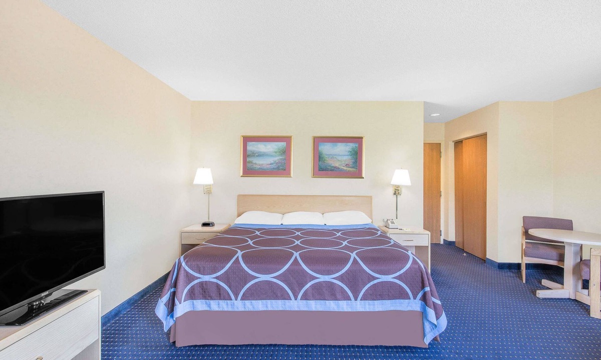 Canandaigua Hotel | Super 8 by Wyndham Canandaigua