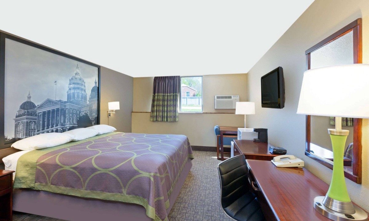 Carroll Hotel | Super 8 by Wyndham Carroll