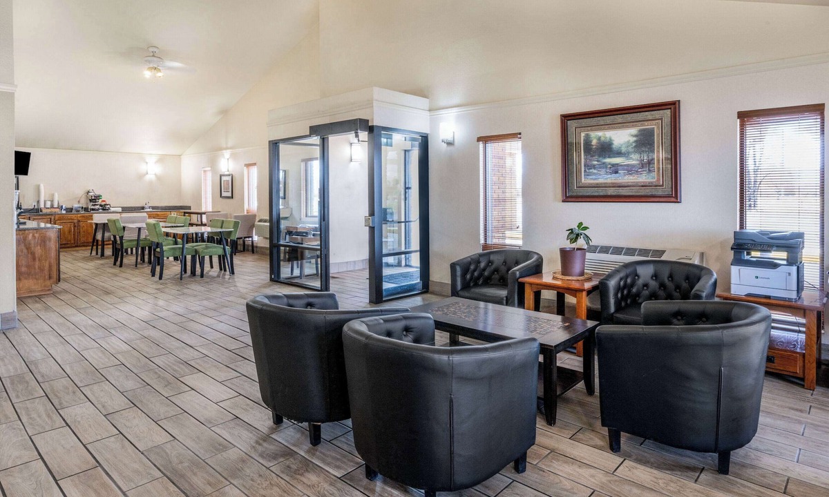 Cheyenne Hotel | Super 8 by Wyndham Cheyenne WY