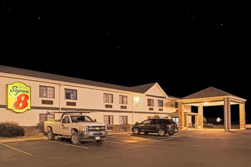Defiance Hotel | Super 8 by Wyndham Defiance