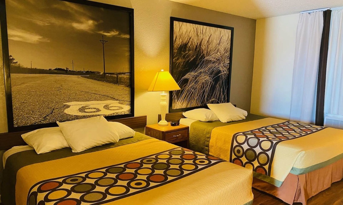 Dodge City Hotel | Super 8 by Wyndham Dodge City