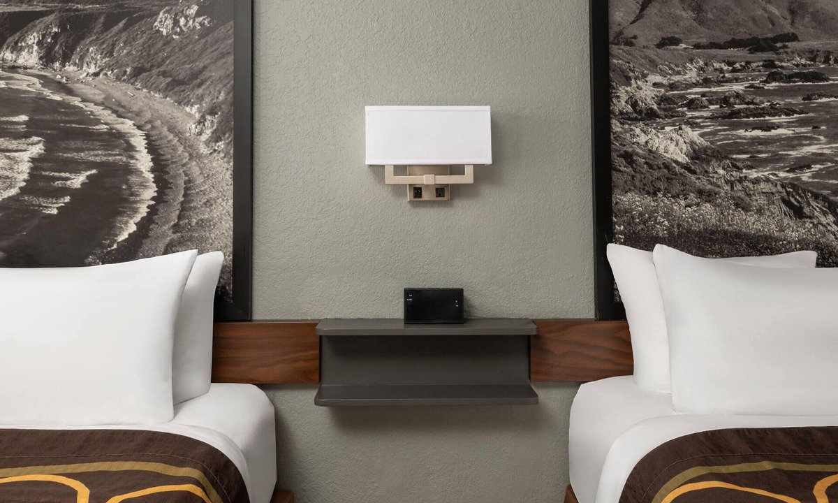 Fort Bragg Hotel | Super 8 by Wyndham Fort Bragg