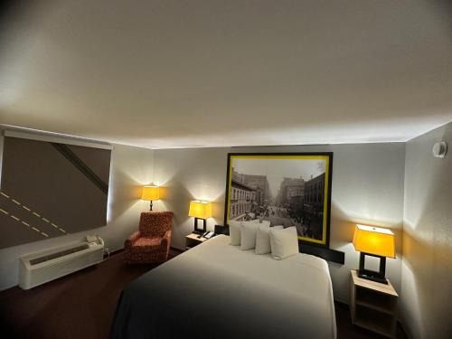 Fort Scott Hotel | Super 8 by Wyndham Fort Scott