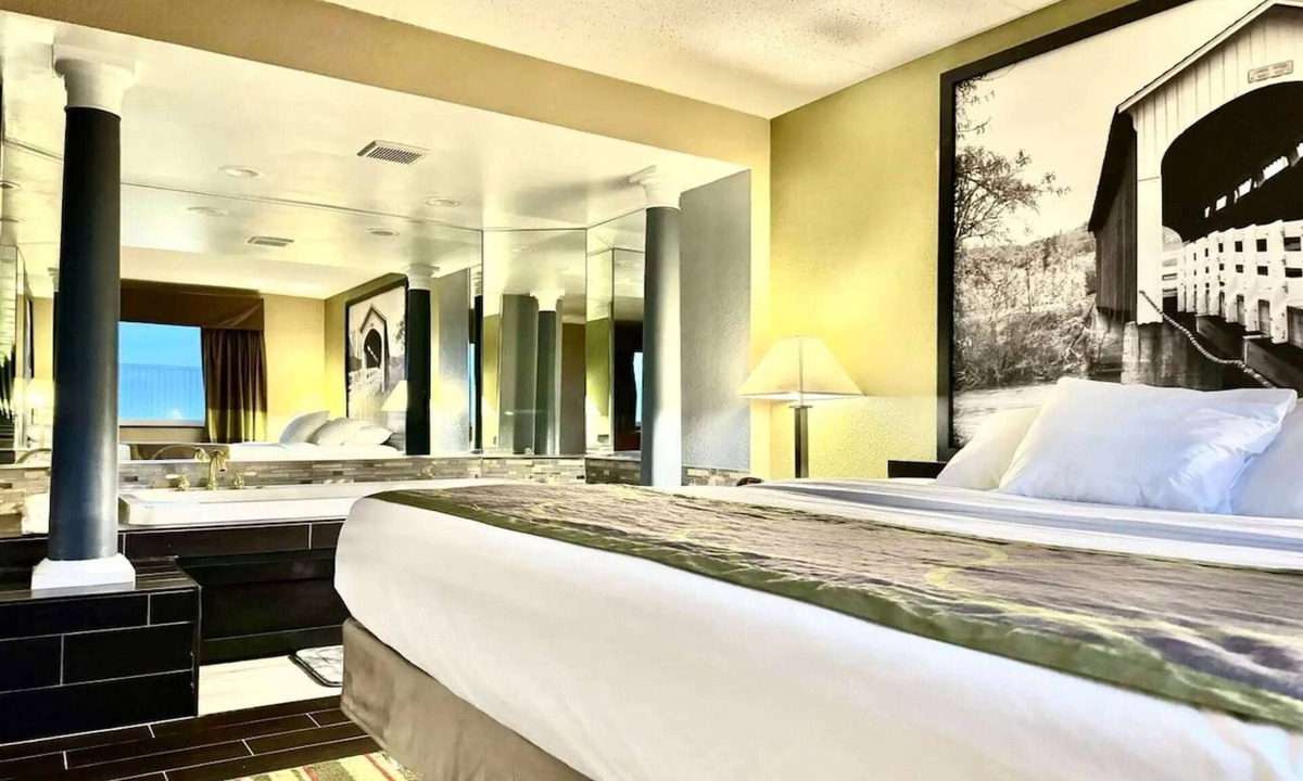 Frederick Hotel | Super 8 by Wyndham Frederick