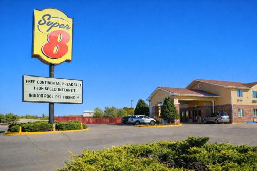 Allison Hotel | Super 8 by Wyndham Gallup