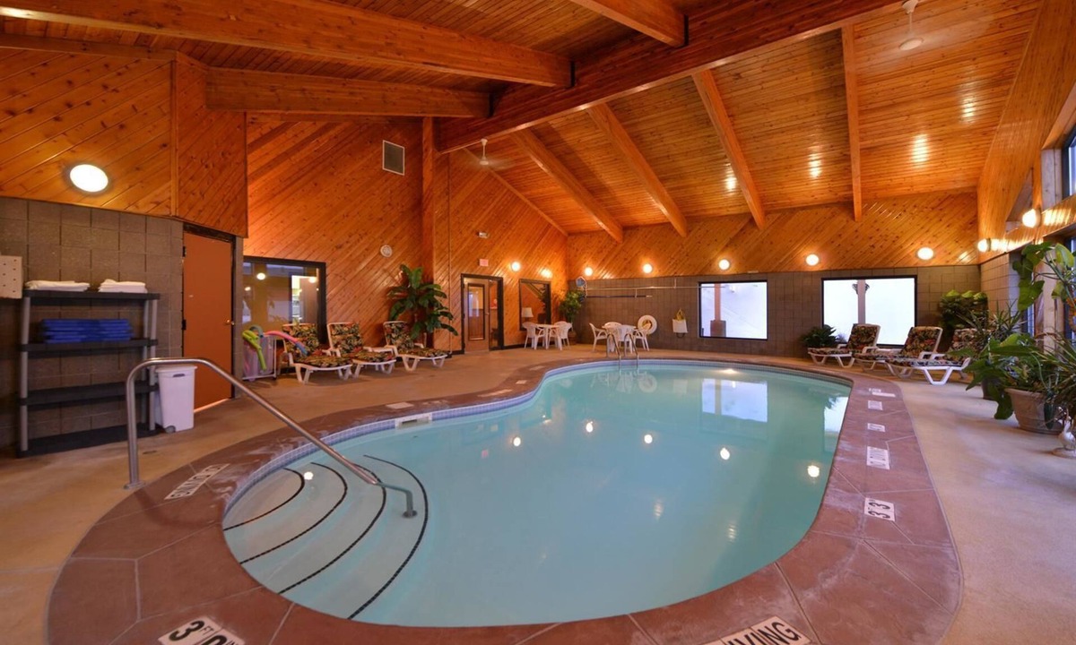 Glenwood Hotel | Super 8 by Wyndham Glenwood