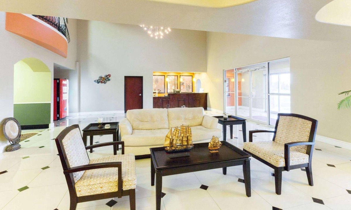 Groesbeck Hotel | Super 8 by Wyndham Groesbeck
