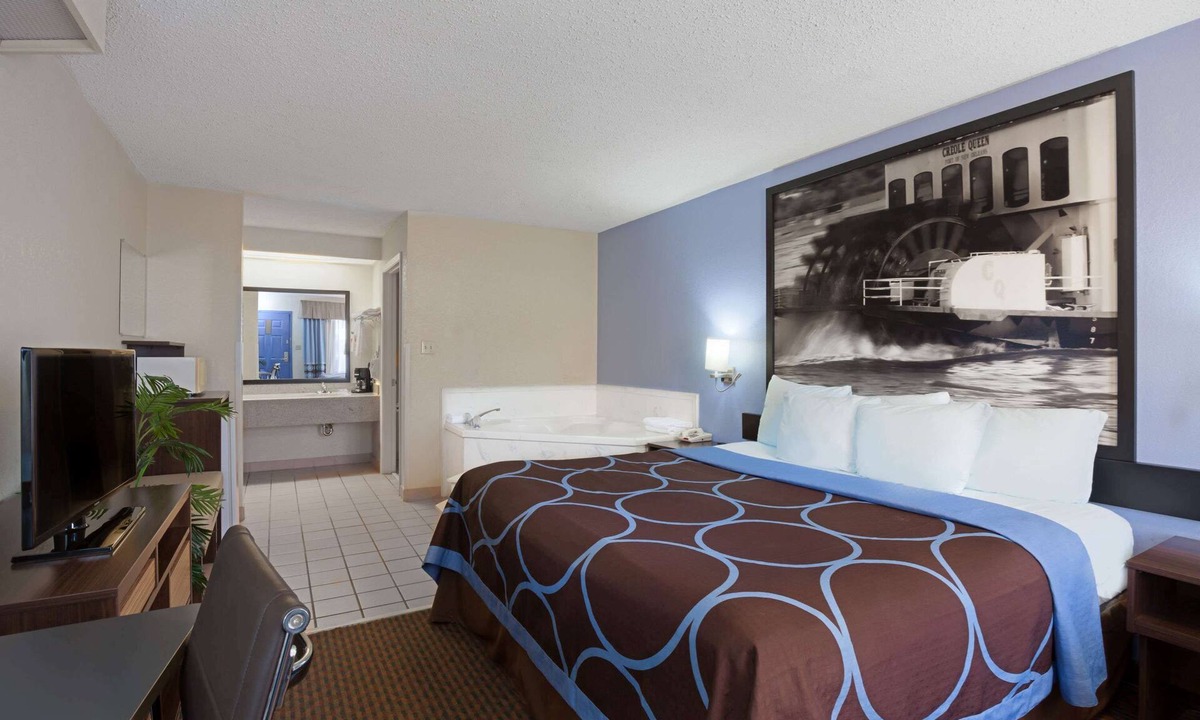 Hammond Hotel | Super 8 by Wyndham Hammond