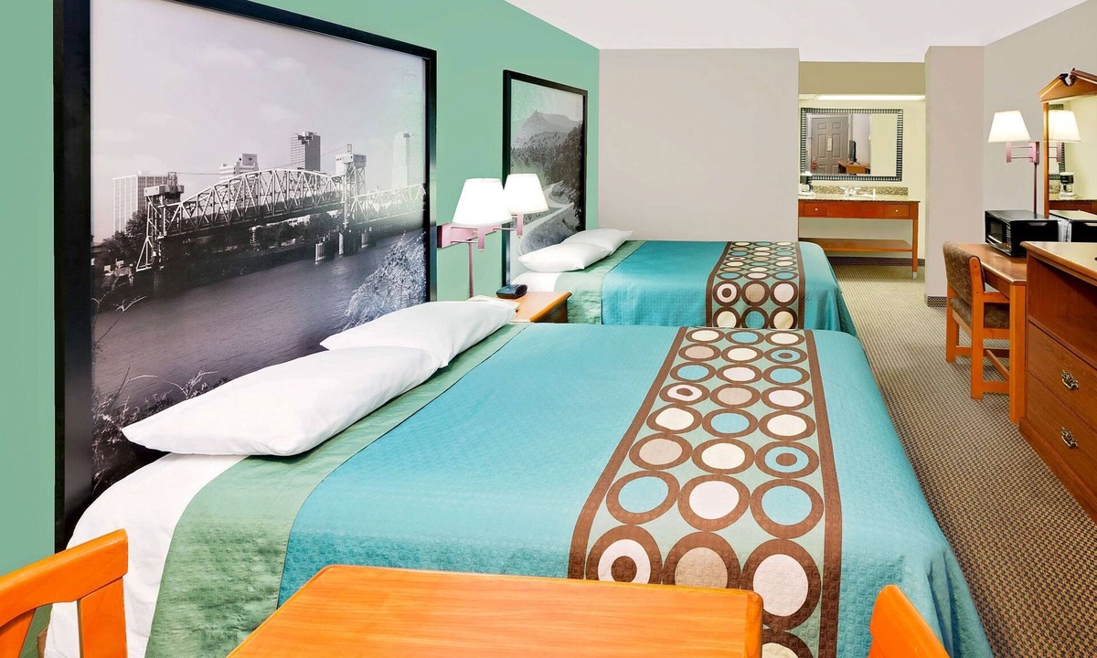 Hazen Hotel | Super 8 by Wyndham Hazen