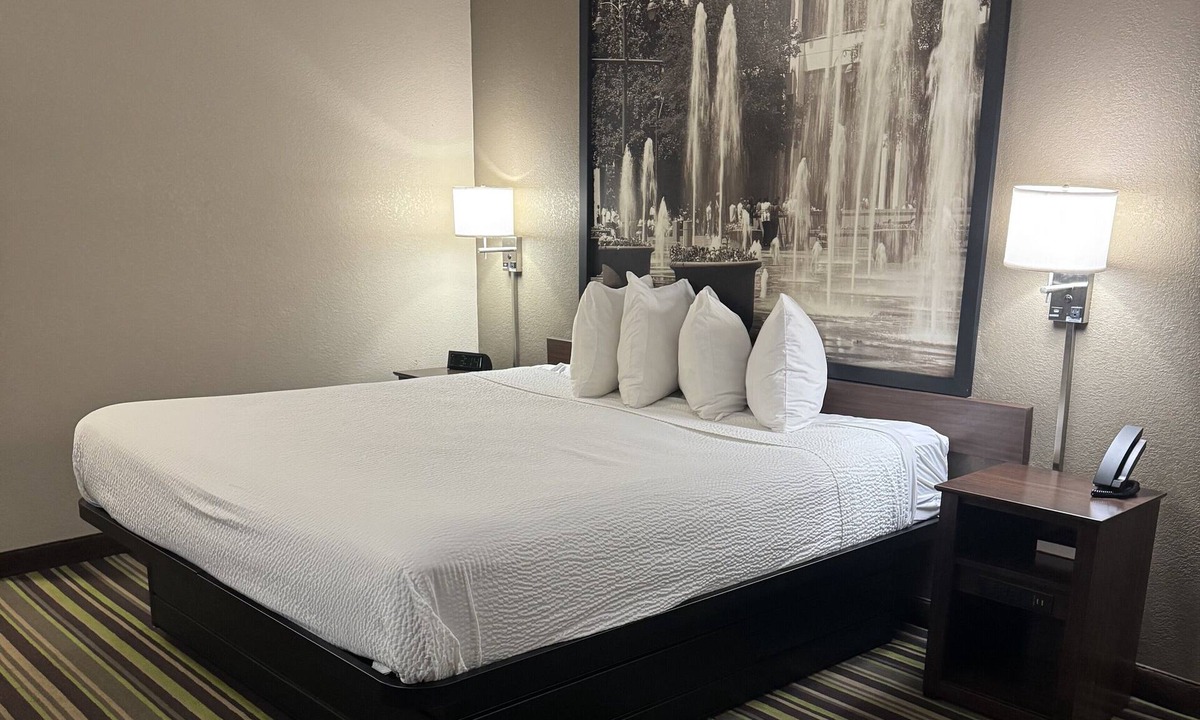 Hernando Hotel | Super 8 by Wyndham Hernando