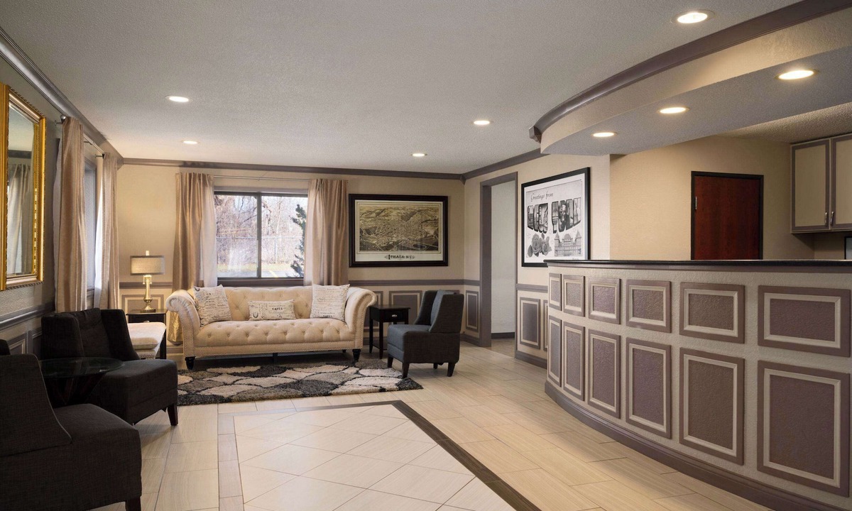 Ithaca Hotel | Super 8 by Wyndham Ithaca