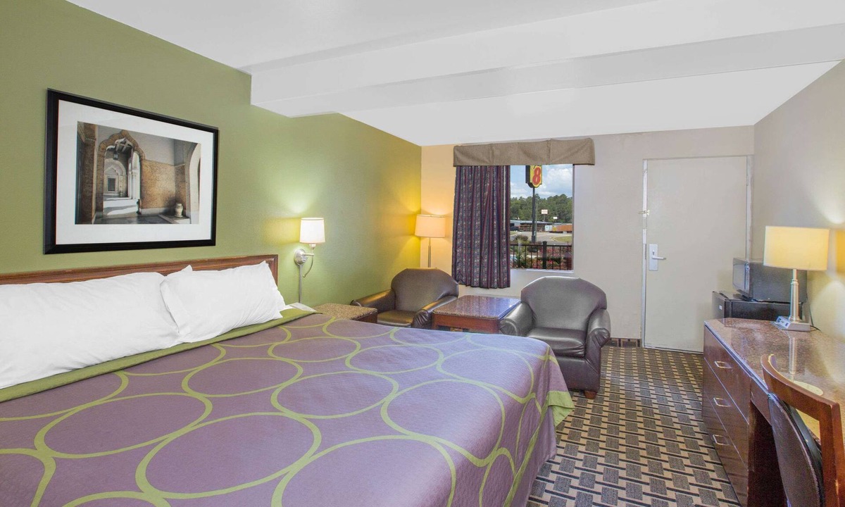 Jasper Hotel | Super 8 by Wyndham Jasper