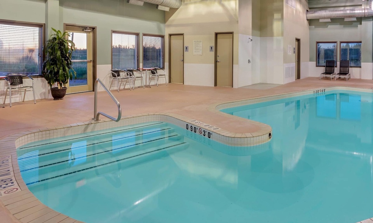 Kapuskasing Hotel | Super 8 by Wyndham Kapuskasing