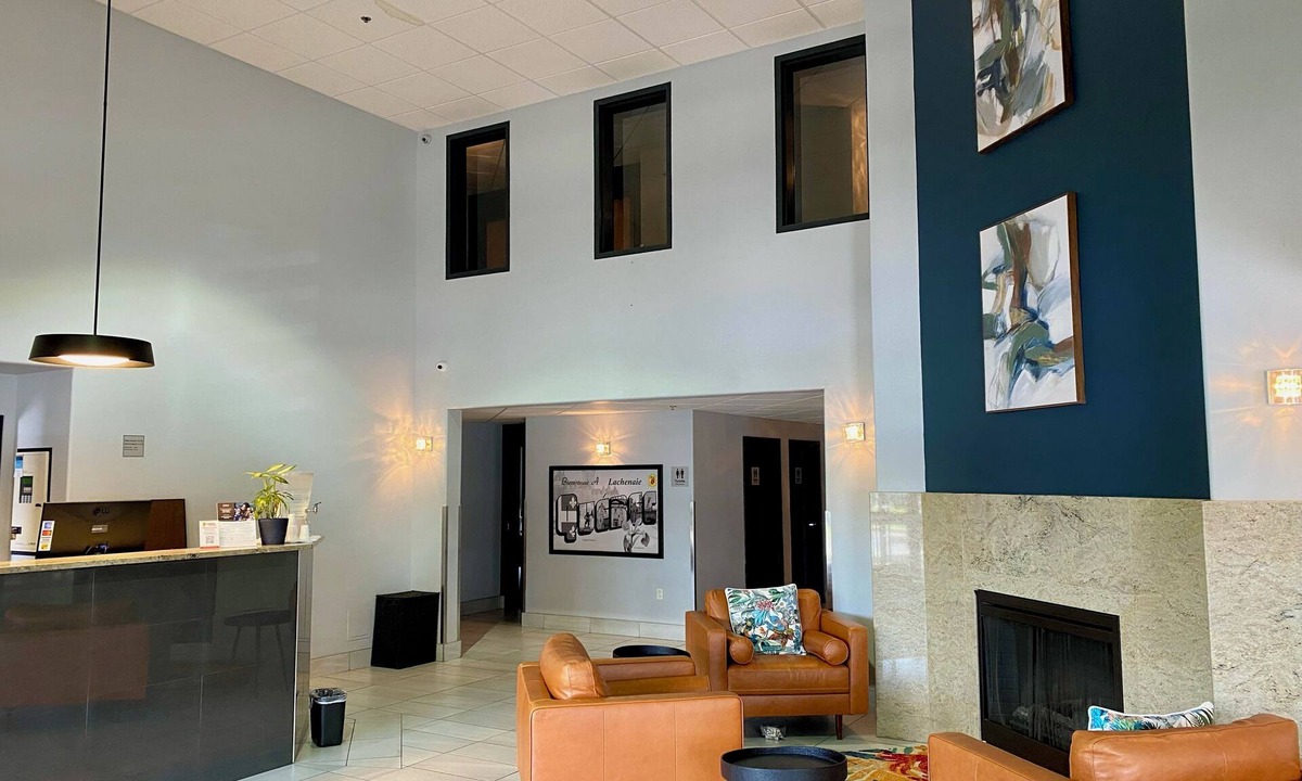 Lachenaie Hotel | Super 8 by Wyndham Lachenaie/Terrebonne