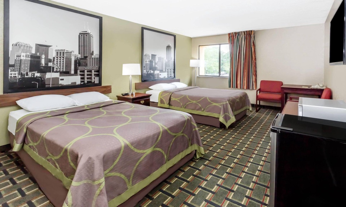 Logansport Hotel | Super 8 by Wyndham Logansport