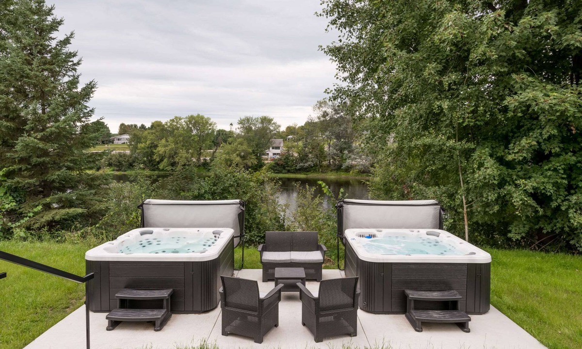 Mont-Laurier Hotel | Super 8 by Wyndham Mont Laurier
