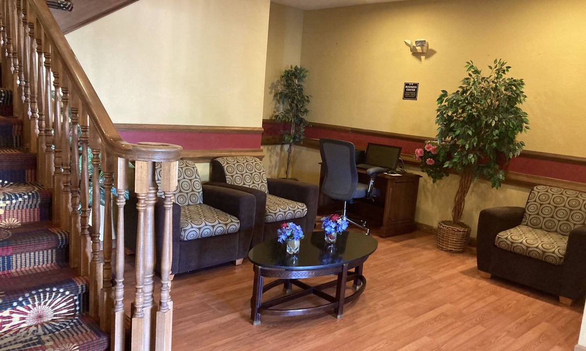 Martinsville Hotel | Super 8 by Wyndham Martinsville