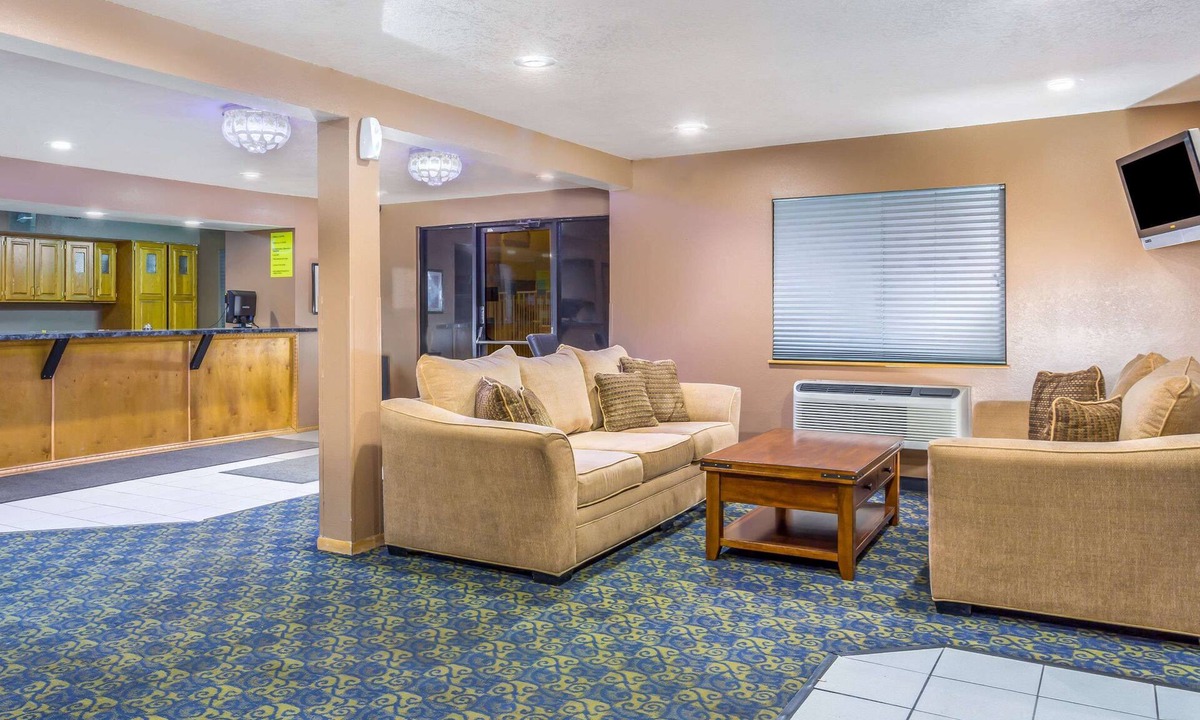 Mesa Hotel | Super 8 by Wyndham - Mesa/Gilbert